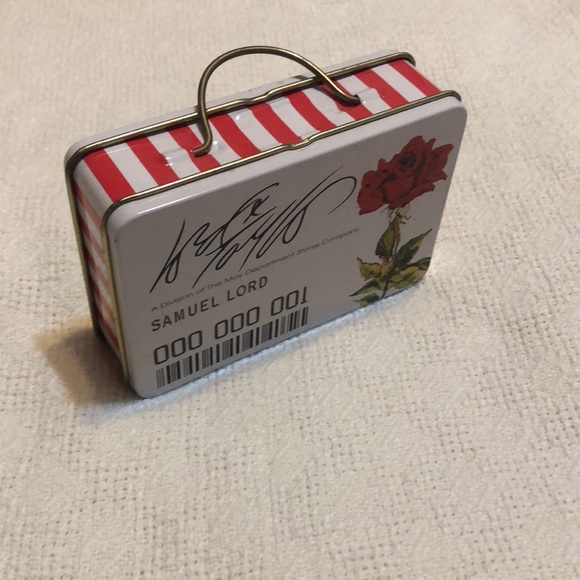 Vintage Lord & Taylor 5 inch tin. Featuring Lord & Taylor charge card image. - Picture 2 of 5